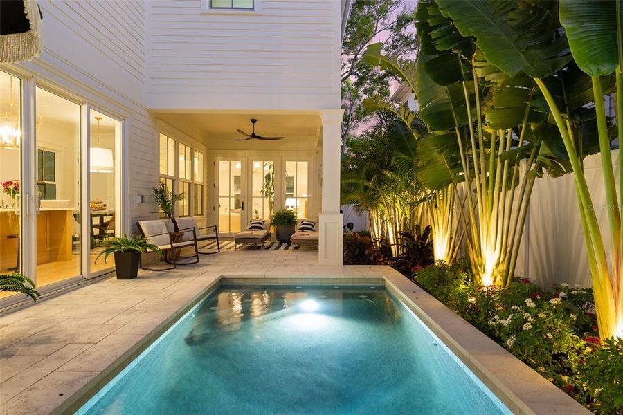 Exterior details and patio area of a home in , St. Petersburg (Image 23).