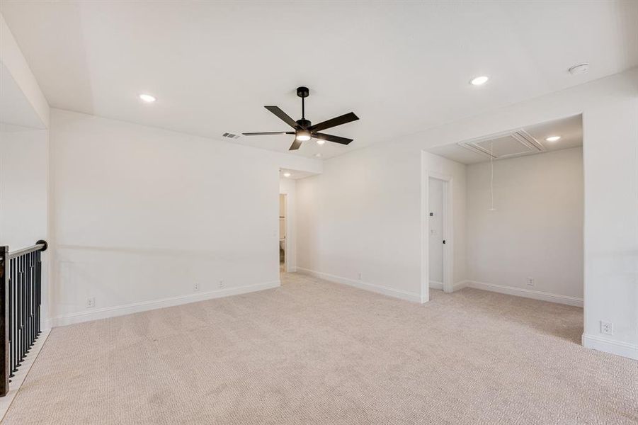 Spacious, unfurnished interior of a new home in Windsong Ranch Classic 61, Prosper (Image 15). Spacious, unfurnished interior of a new home in Windsong Ranch Classic 61, Prosper (Image 15).