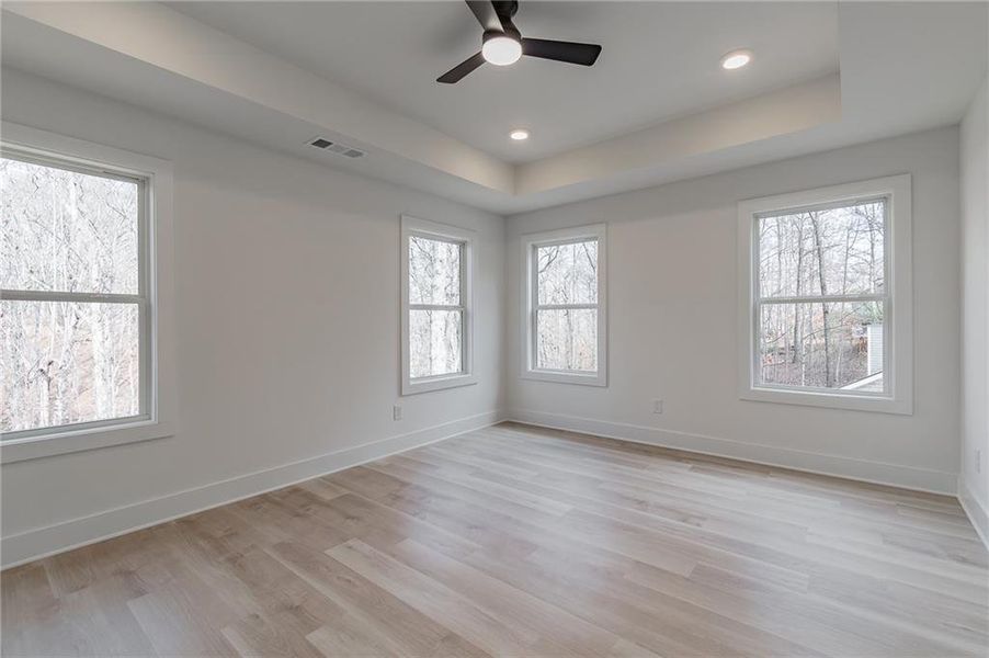 Spacious, unfurnished interior of a new home in , Gainesville (Image 26).