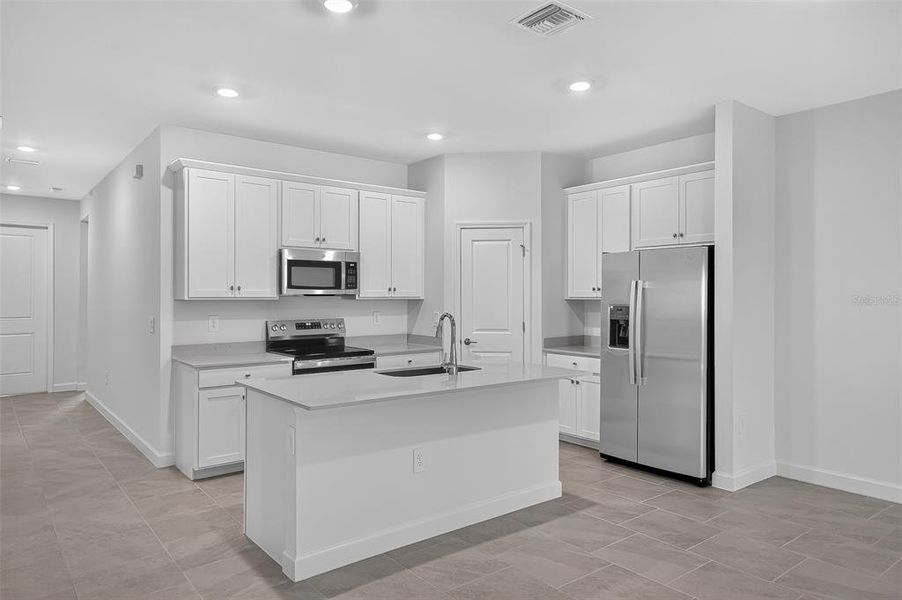 Furnished interior view inside a new home in Lennar at Turnleaf, Punta Gorda (Image 6). Furnished interior view inside a new home in Lennar at Turnleaf, Punta Gorda (Image 6).