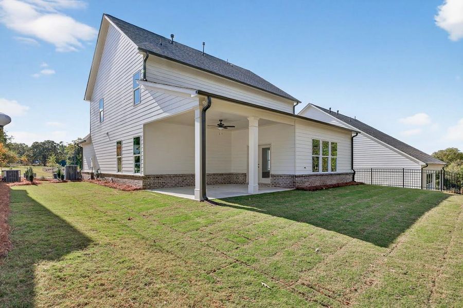Exterior details and patio area of a home in Hemingway, Flowery Branch (Image 4).
