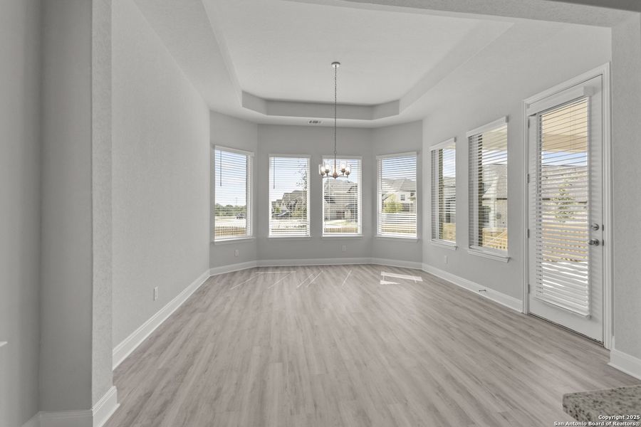 Spacious, unfurnished interior of a new home in Stillwater Ranch 45', San Antonio (Image 29).