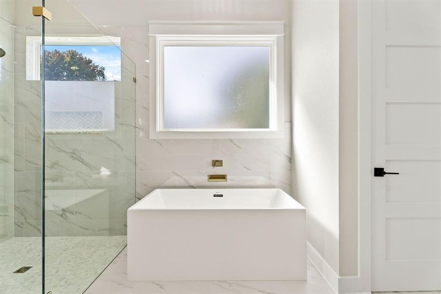 Furnished interior view inside a new home in , Chandler (Image 10).