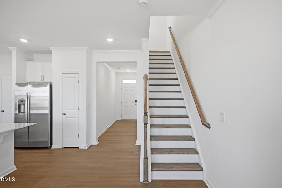 SUN_Everlee_Pic_CarsonII_QMI_227_Foyer_2 SUN_Everlee_Pic_CarsonII_QMI_227_Foyer_2