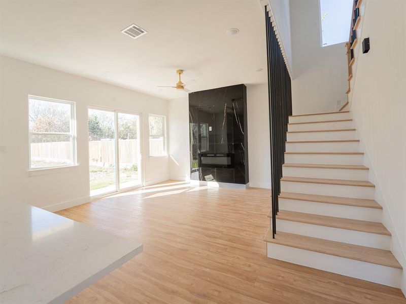 Spacious, unfurnished interior of a new home in , Dallas (Image 11).