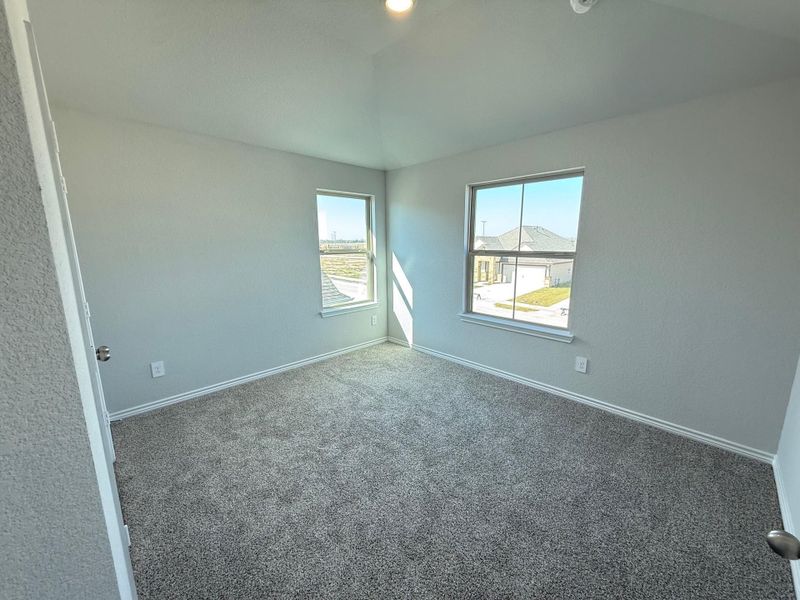 Spacious, unfurnished interior of a new home in Southern Pointe, College Station (Image 14).
