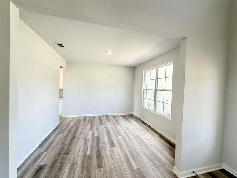 Spacious, unfurnished interior of a new home in Windsong Estates, McDonough (Image 15).