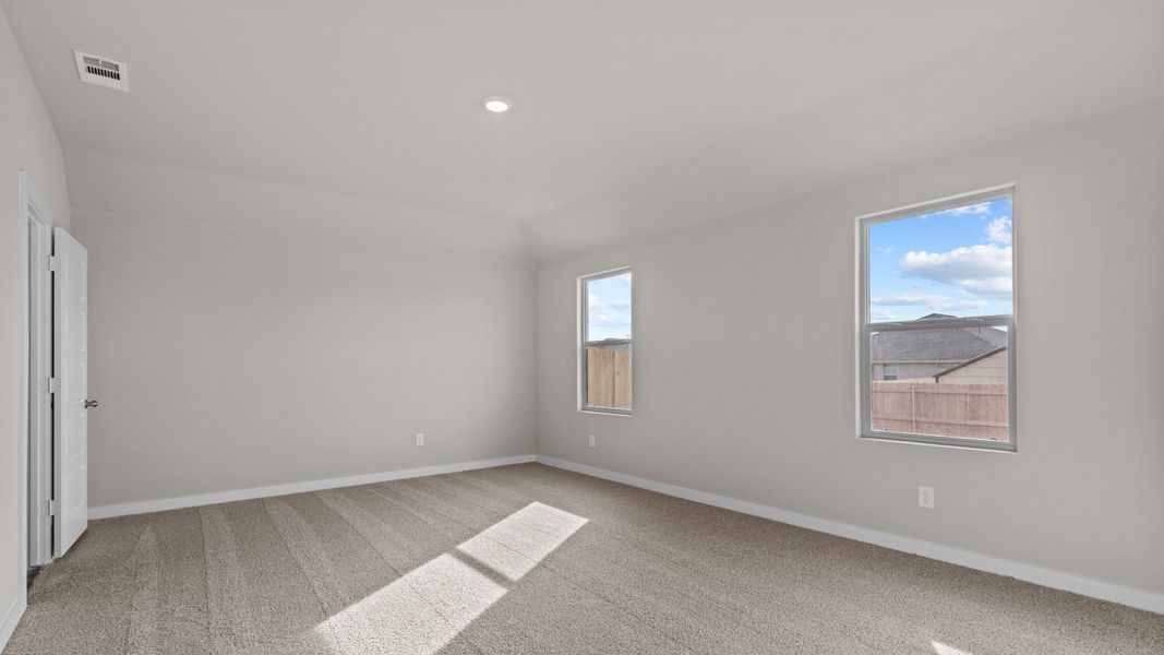Representative unfurnished interior of a home built from the JUSTIN by D.R. Horton in Homestead at Parks Bell Ranch, Odessa (Image 13).