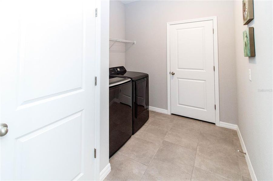 Furnished interior view inside a new home in Deerbrook, Land O' Lakes (Image 35). Furnished interior view inside a new home in Deerbrook, Land O' Lakes (Image 35).