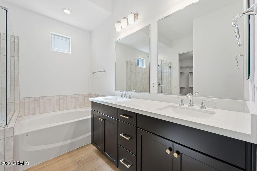 hj-az-phoenix-legado-landmark-cambridge- hj-az-phoenix-legado-landmark-cambridge-