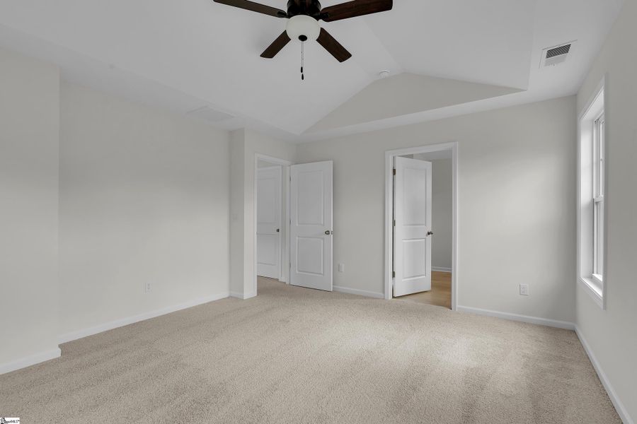 Spacious, unfurnished interior of a new home in Lynbrook, Boiling Springs (Image 17). Spacious, unfurnished interior of a new home in Lynbrook, Boiling Springs (Image 17).