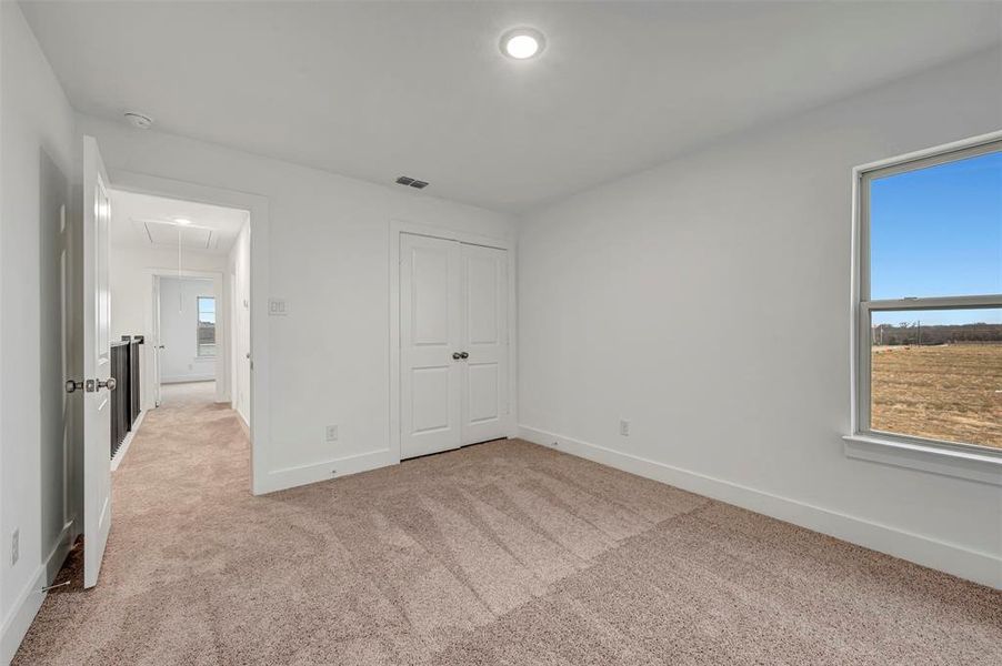 Spacious, unfurnished interior of a new home in Lily Creek at Sutton Fields, Aubrey (Image 39).