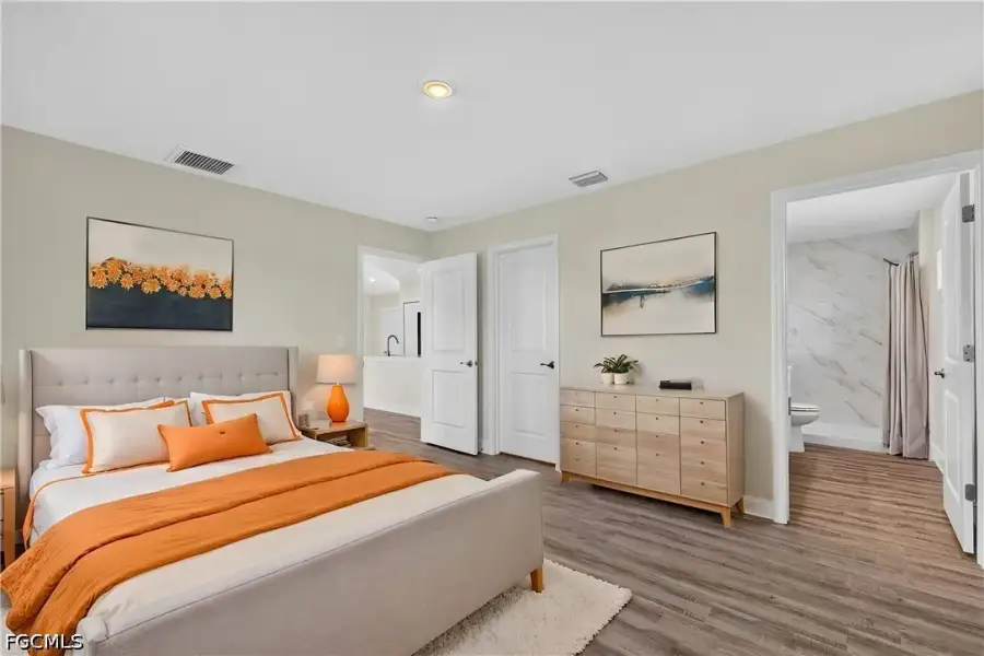 Furnished interior view inside a new home in Cape Coral, Cape Coral (Image 5).