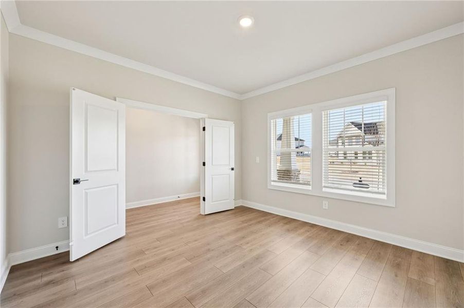 Spacious, unfurnished interior of a new home in River Pointe, Monroe (Image 26).