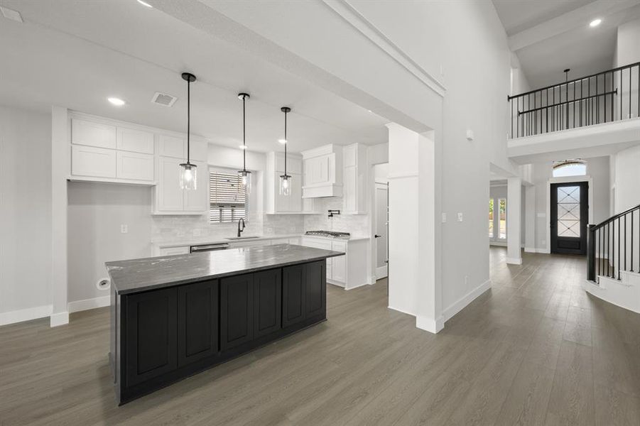 609 Hidden Lakes- Kitchen-2 609 Hidden Lakes- Kitchen-2