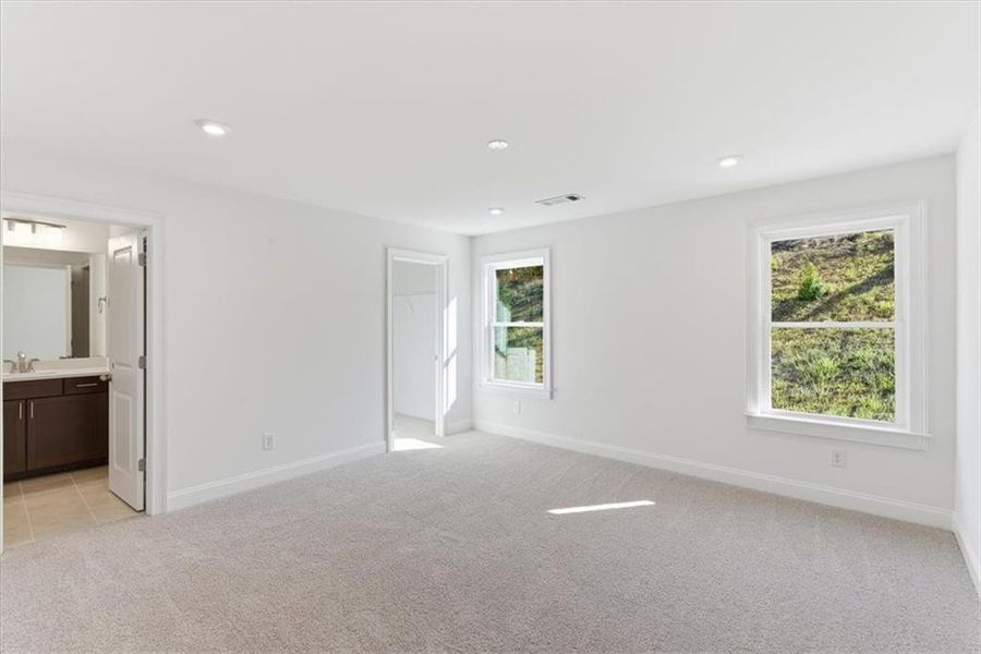 Spacious, unfurnished interior of a new home in Ford Landing, Acworth (Image 41).