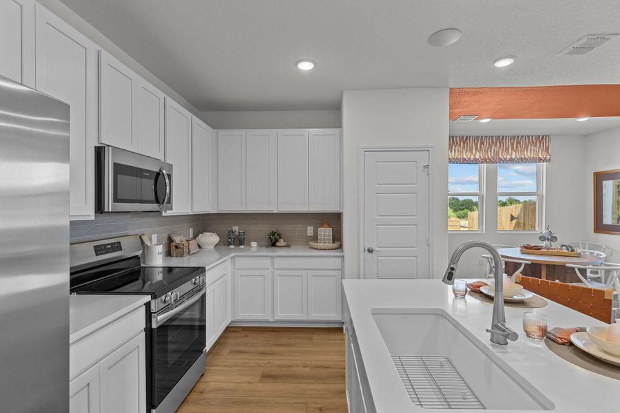 Representative furnished interior of a home built from the The Daphne I by Davidson Homes LLC in Bricewood, San Antonio (Image 7).