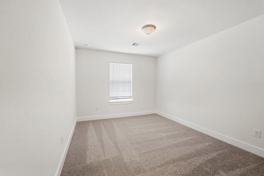 Spacious, unfurnished interior of a new home in Pecan Estates, Crosby (Image 58).