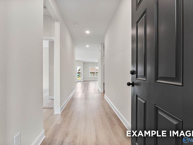 Spacious, unfurnished interior of a new home in Bailey Park, Fayetteville (Image 10).