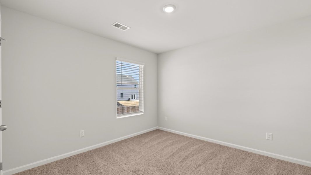 Spacious, unfurnished interior of a new home in The Abbey at Trolley Run Station, Aiken (Image 23).
