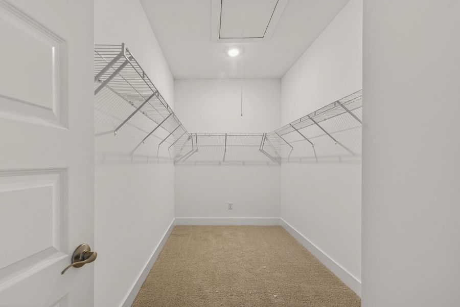 Spacious, unfurnished interior of a new home in Indigo Place, North Charleston (Image 26).