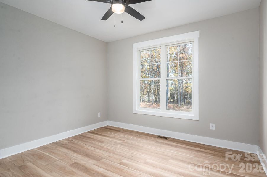 Spacious, unfurnished interior of a new home in , Lincolnton (Image 19).