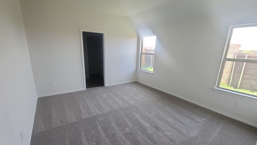 Spacious, unfurnished interior of a new home in Wildcat Ranch, Crandall (Image 8).