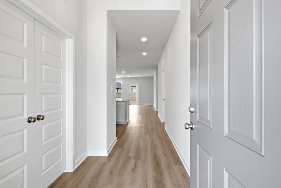 Spacious, unfurnished interior of a new home in Gourd Creek, Bryan (Image 6). Spacious, unfurnished interior of a new home in Gourd Creek, Bryan (Image 6).