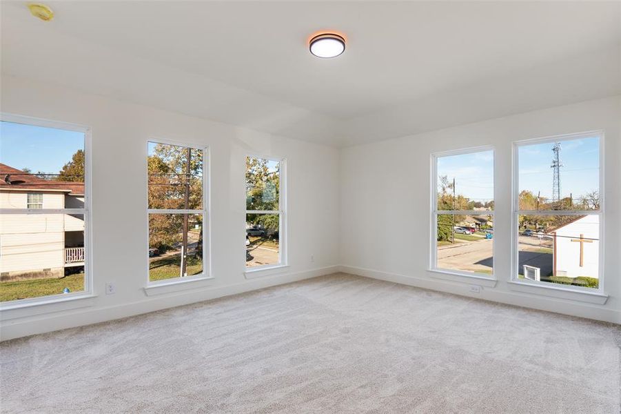 Spacious, unfurnished interior of a new home in , Rockwall (Image 19).