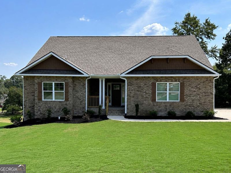Image 44 of a home in Oakview Estates.