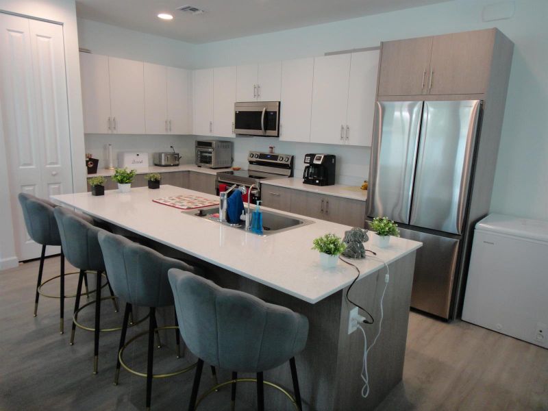 KITCHEN KITCHEN