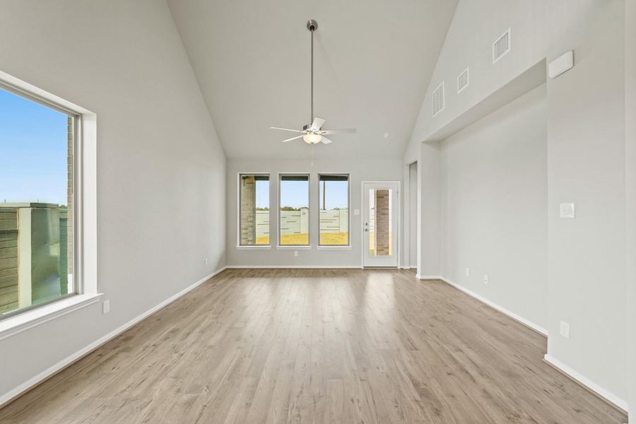 Spacious, unfurnished interior of a new home in Jubilee 40', Hockley (Image 15). Spacious, unfurnished interior of a new home in Jubilee 40', Hockley (Image 15).