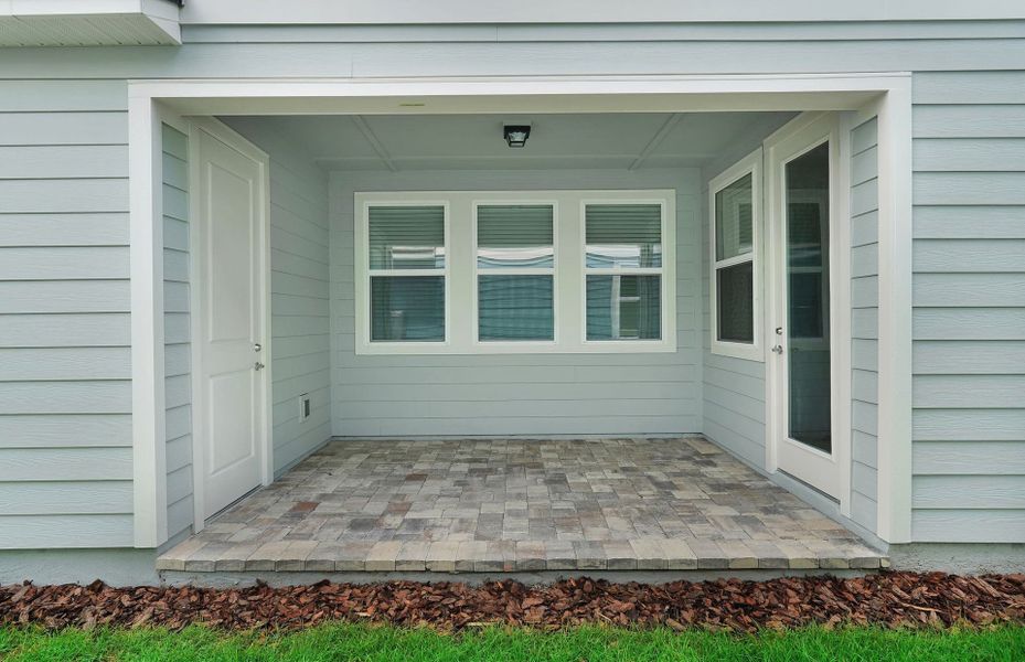 Juniper | Covered Lanai