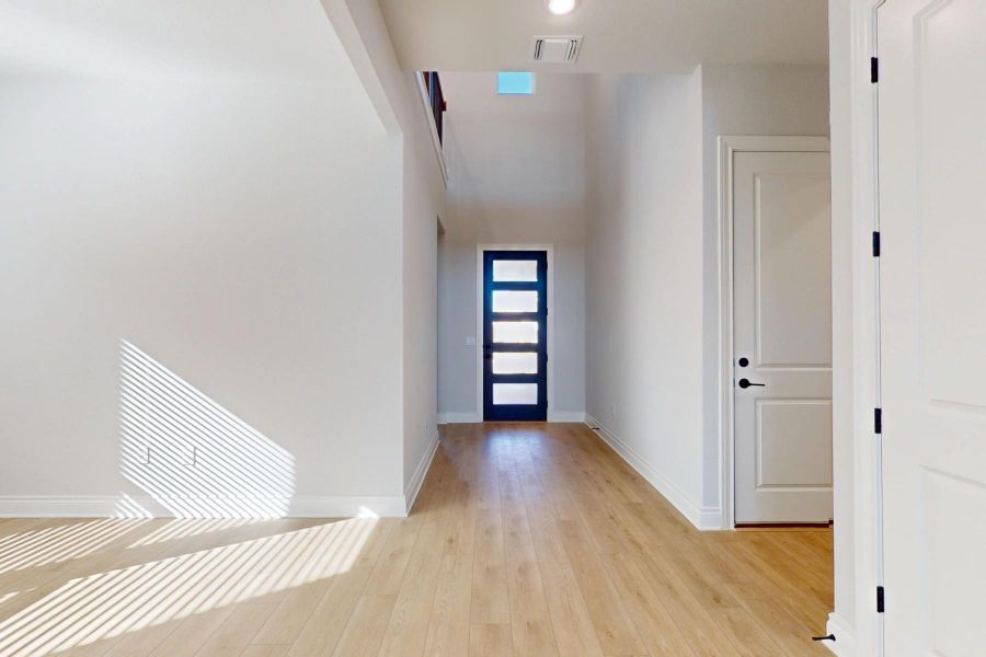 Spacious, unfurnished interior of a new home in Edgewood, Leander (Image 22). Spacious, unfurnished interior of a new home in Edgewood, Leander (Image 22).