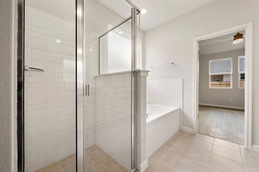 Furnished interior view inside a new home in La Cima, San Marcos (Image 11).