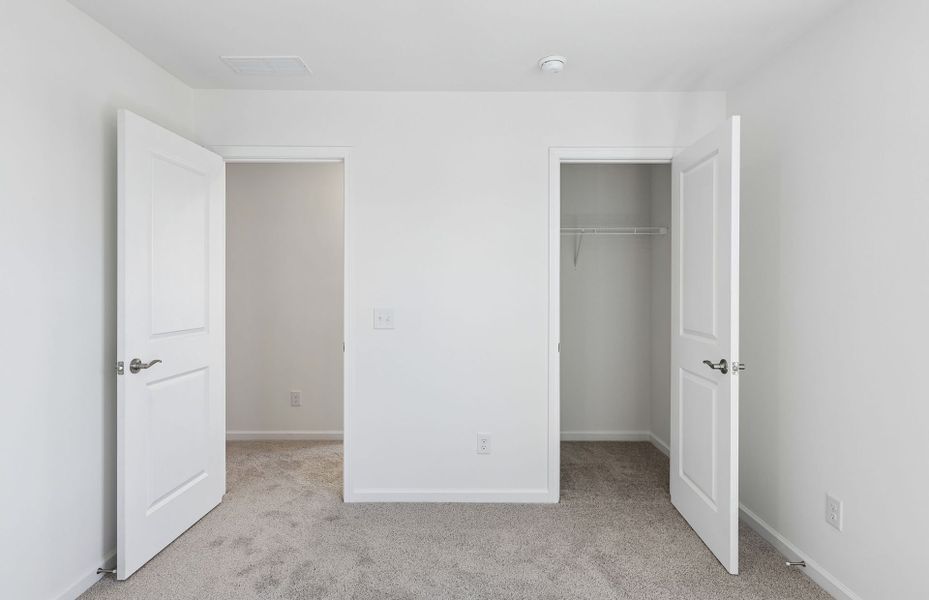 Spacious, unfurnished interior of a new home in Highlands of Carter's Station, Columbia (Image 15).