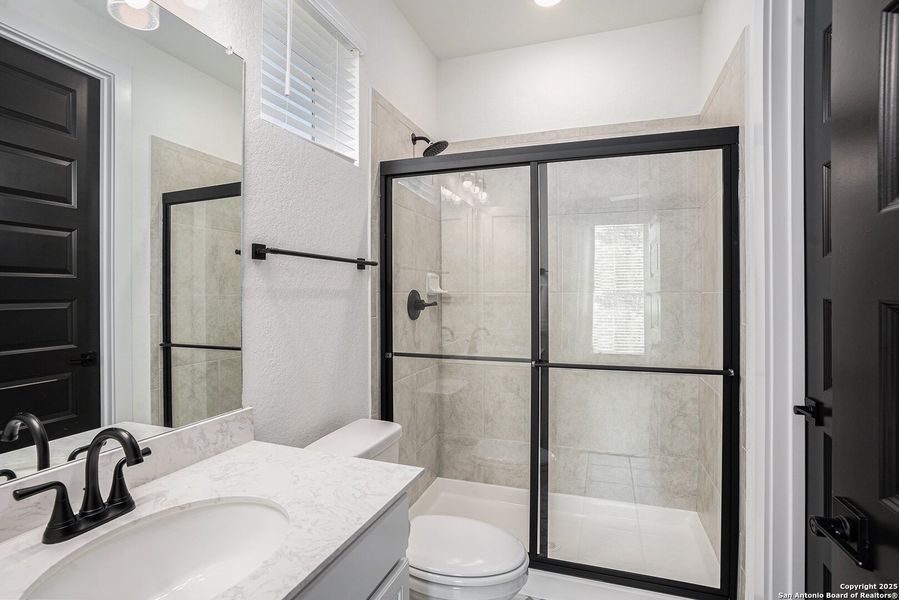 Furnished interior view inside a new home in Mesa Western, Cibolo (Image 28).