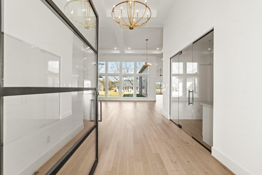 Spacious, unfurnished interior of a new home in Weston Lakes, Fulshear (Image 34). Spacious, unfurnished interior of a new home in Weston Lakes, Fulshear (Image 34).