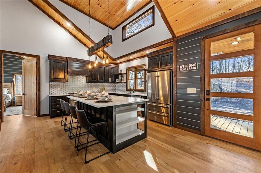 Community amenities in , McCaysville (Image 35).