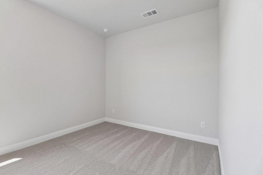 Spacious, unfurnished interior of a new home in Sienna 40', Missouri City (Image 30). Spacious, unfurnished interior of a new home in Sienna 40', Missouri City (Image 30).