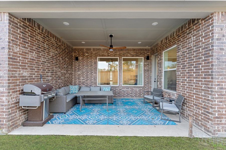 Exterior details and patio area of a home in , Tomball (Image 23).