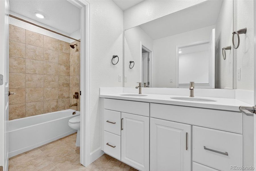 16507 W 92nd Place ~ Ready Now