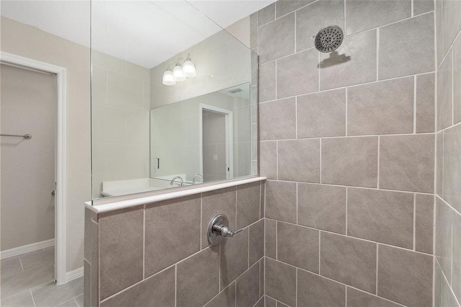 Close-up of interior finishes inside a home in , Dunnellon (Image 17). Close-up of interior finishes inside a home in , Dunnellon (Image 17).