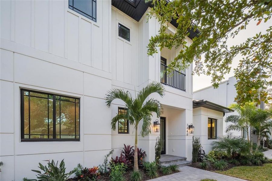 Exterior details and patio area of a home in , Sarasota (Image 28).