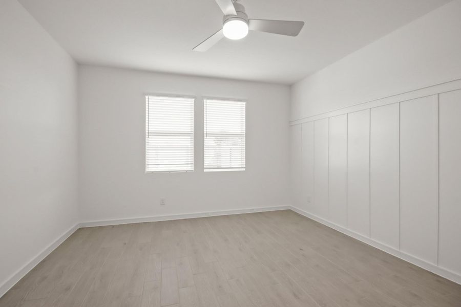 Spacious primary suite (*Photo not of actual home and used for illustration purposes only.)