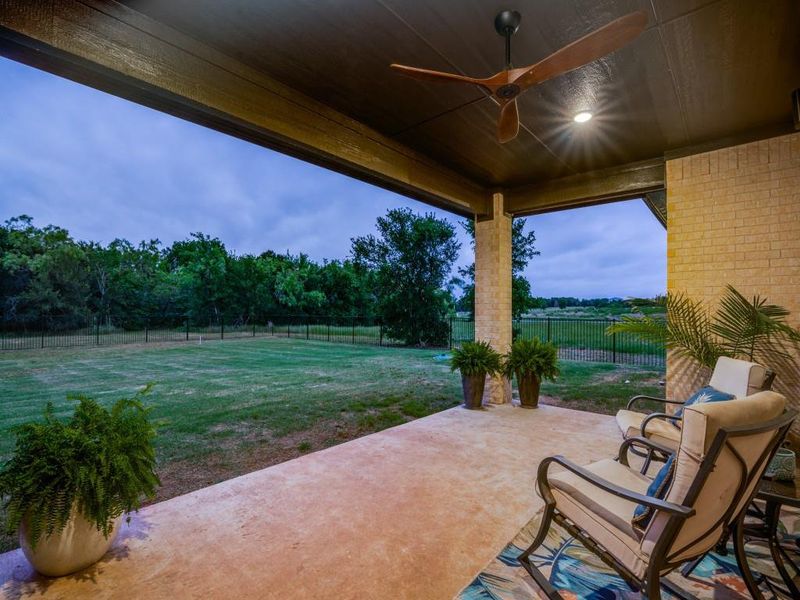 Exterior details and patio area of a home in Vista Oaks Estates, Royse City (Image 3).