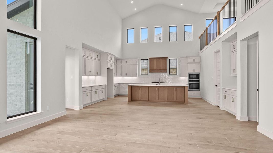 Furnished interior view inside a new home in Valencia, Manvel (Image 6).
