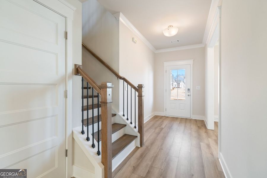 Spacious, unfurnished interior of a new home in Rosewood Lake Estates, Hoschton (Image 56).