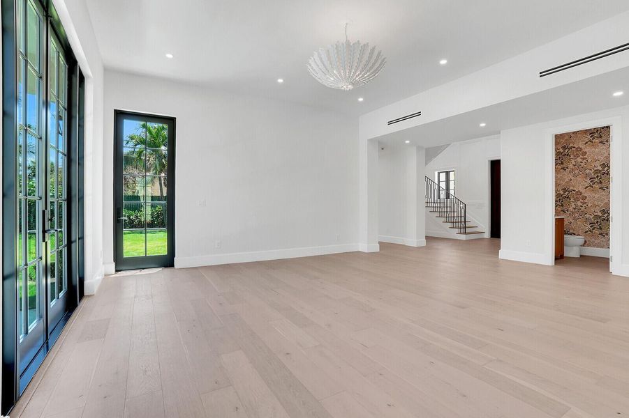 Spacious, unfurnished interior of a new home in , West Palm Beach (Image 19). Spacious, unfurnished interior of a new home in , West Palm Beach (Image 19).