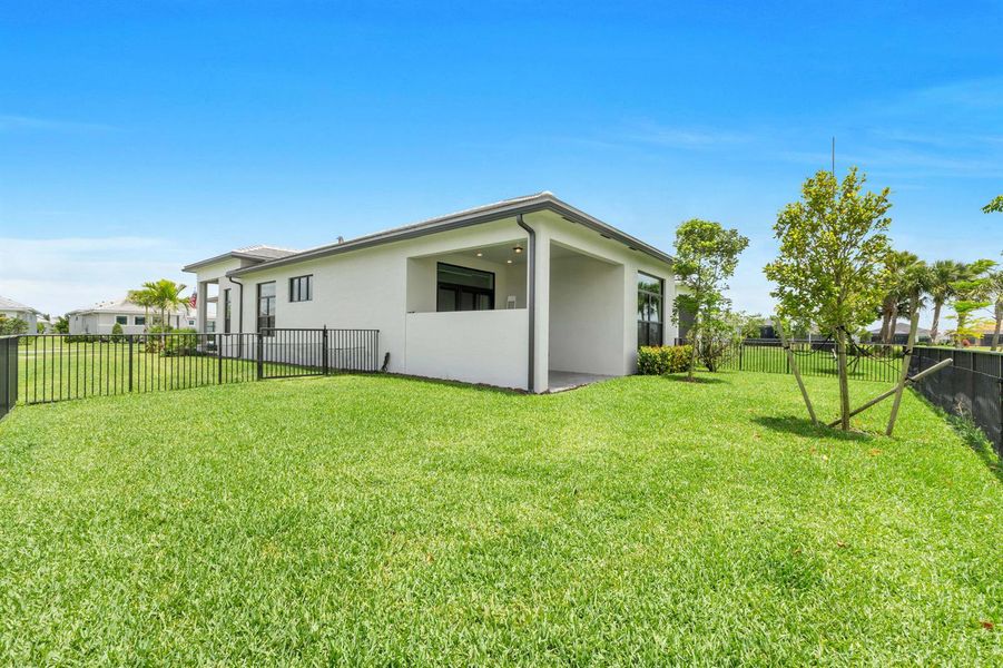 5357 St Armands Way-52